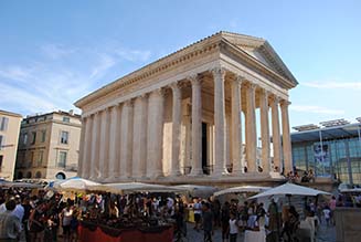 Maison Carrée Crédit photos OT Nîmes